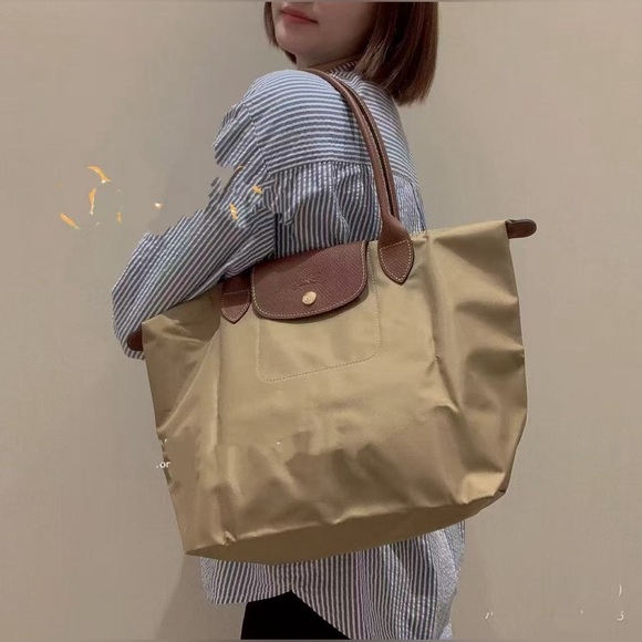 LONGCHAMP Le Pliage large Shoulder Tote bag Desert Beige Tan color - Picture 1 of 8